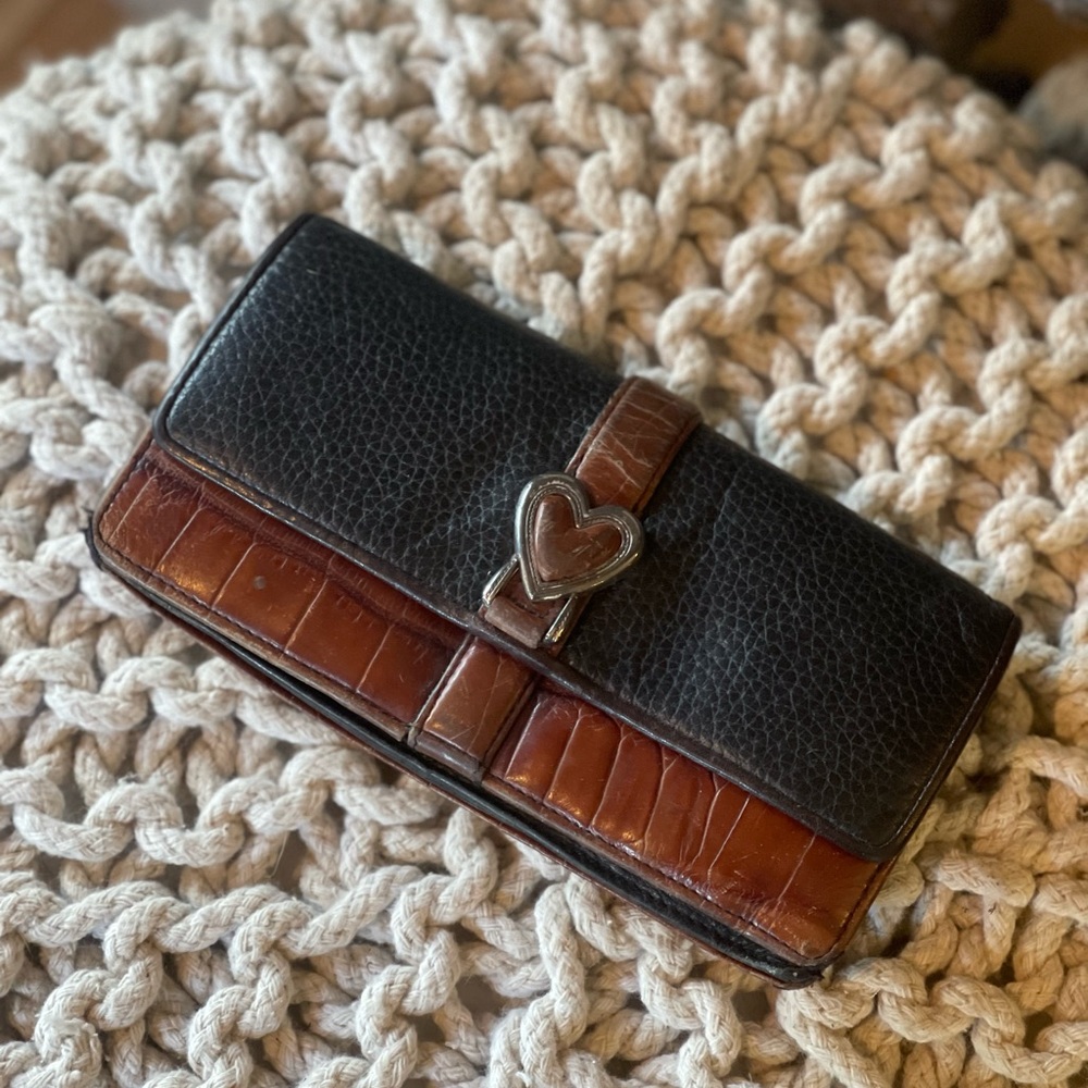 Brighton wallet